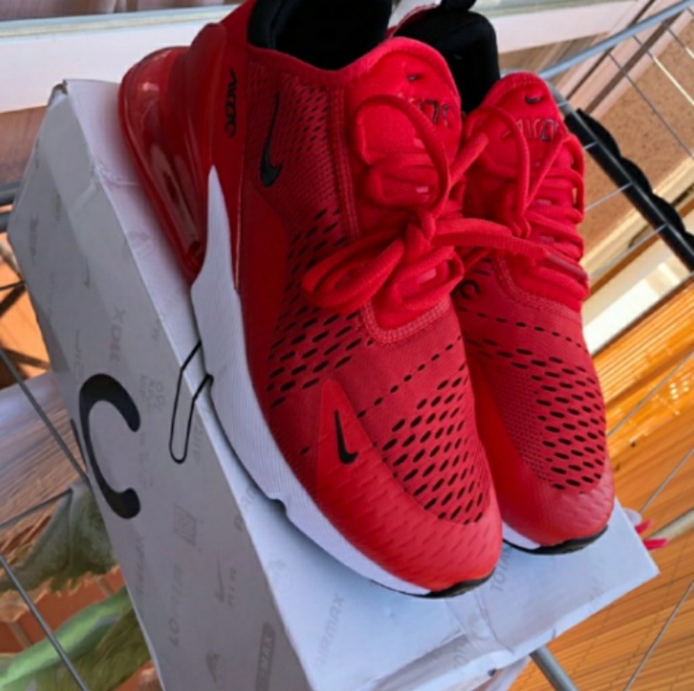 Men's Nike air 270